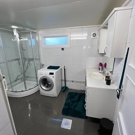 Apartment Koselig Leilighet Naer Eb Stranda *