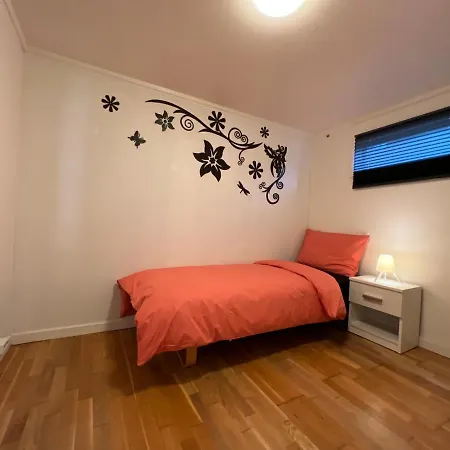 Koselig Leilighet Naer Eb Stranda Apartment